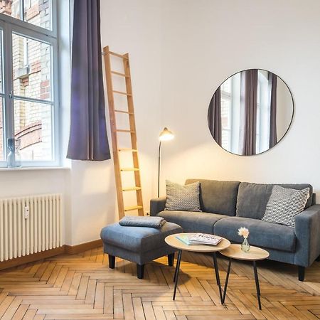 Schwarzlins Loftraum - Stilvolles Apartment Mit Smart Tv, Netflix, Disney Plus, Schnellem Wlan, Parken, Nespresso Sankt Ingbert Exterior foto